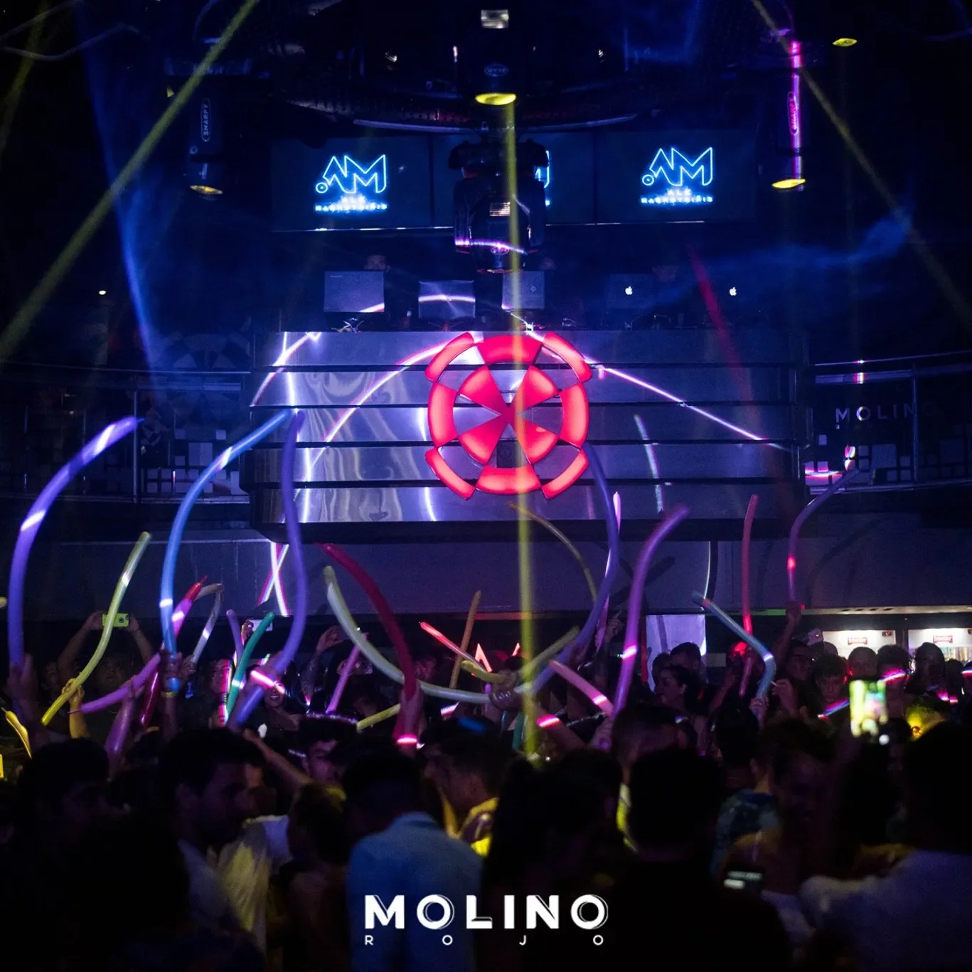 Noches diferentes | Molino Rojo